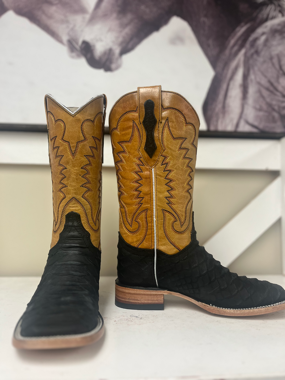 Thumbnail: Reese Scale Boots
