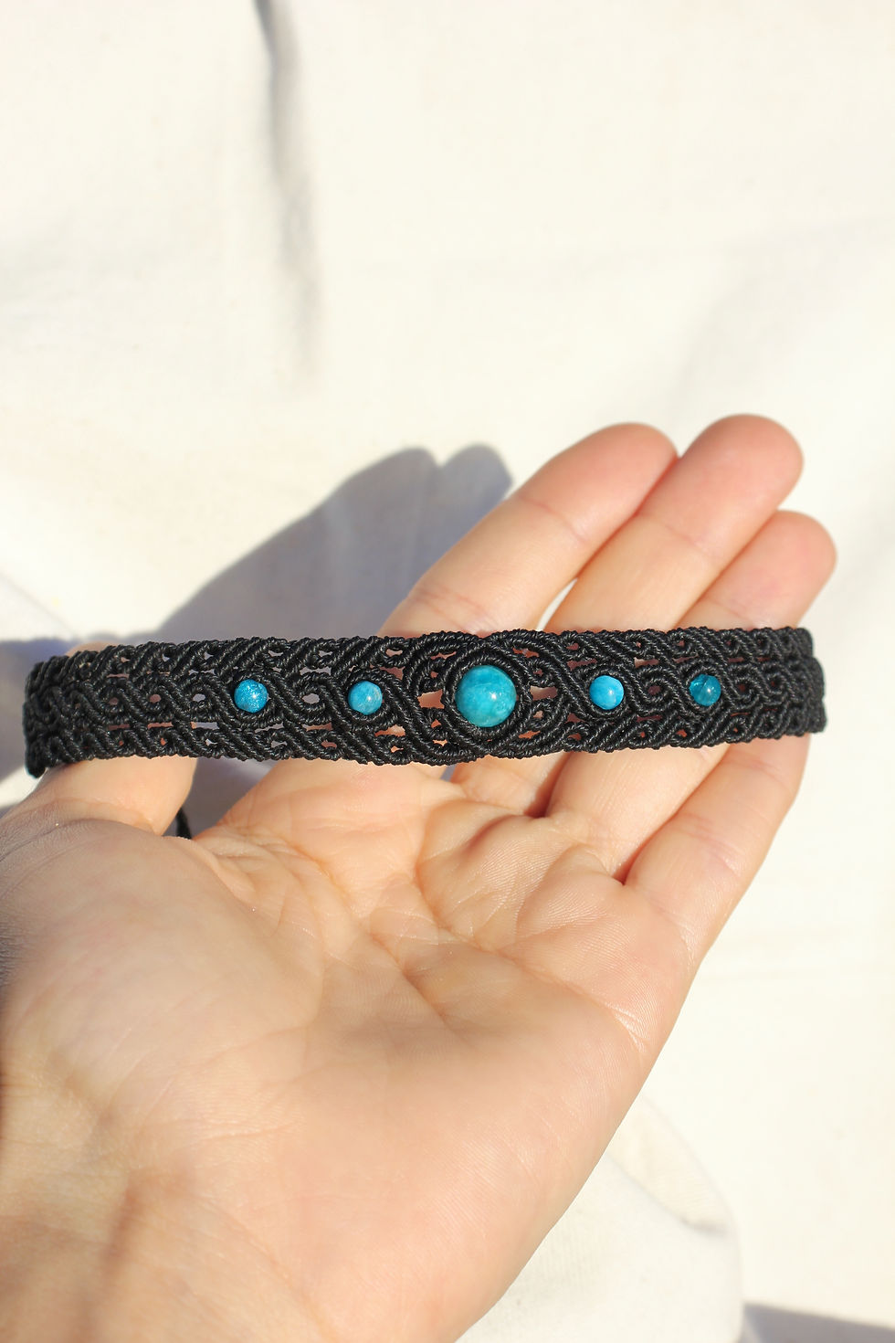 Thumbnail: Choker Cuff - Apatite