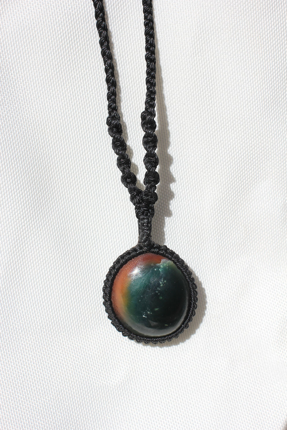 Thumbnail: Cat's Eye Shell - Black