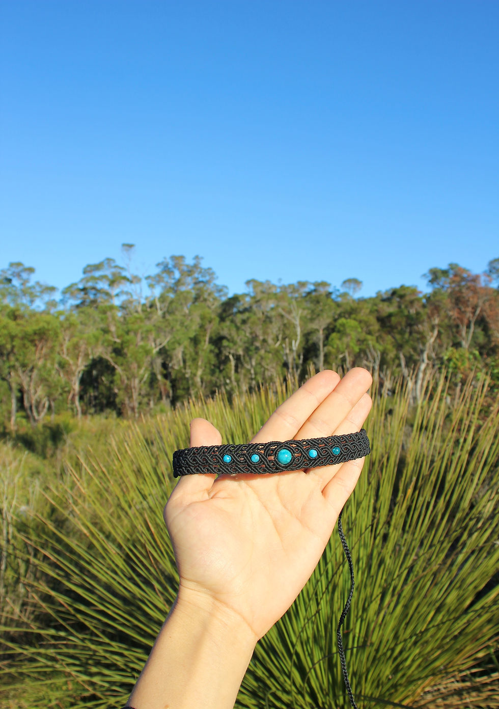 Thumbnail: Choker Cuff - Apatite