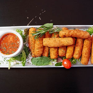 Mozzarella Sticks/ Palitos de Mozzarella
