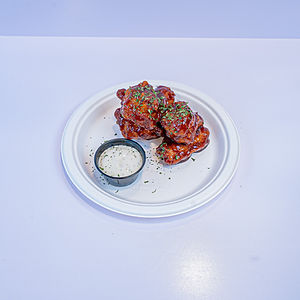 SO11. Hot or Mild Wings/ Alitas Picantes o Suaves
