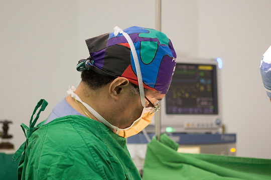 Doctor Luis Carlos Moreno, habla de Cirugía Reconstructiva