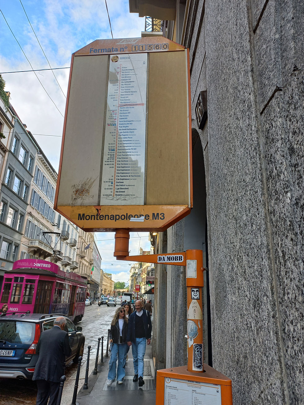 Un arrêt simple de tram