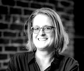Andrea T Headshot
