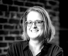 Andrea T Headshot