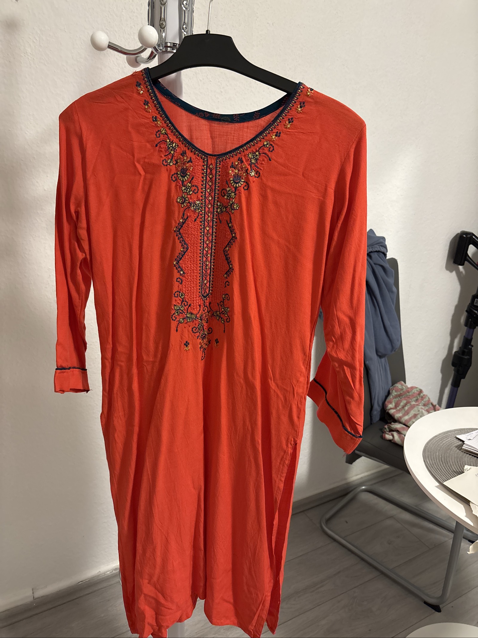 Tunique Kurti traditionnelle brodée orange