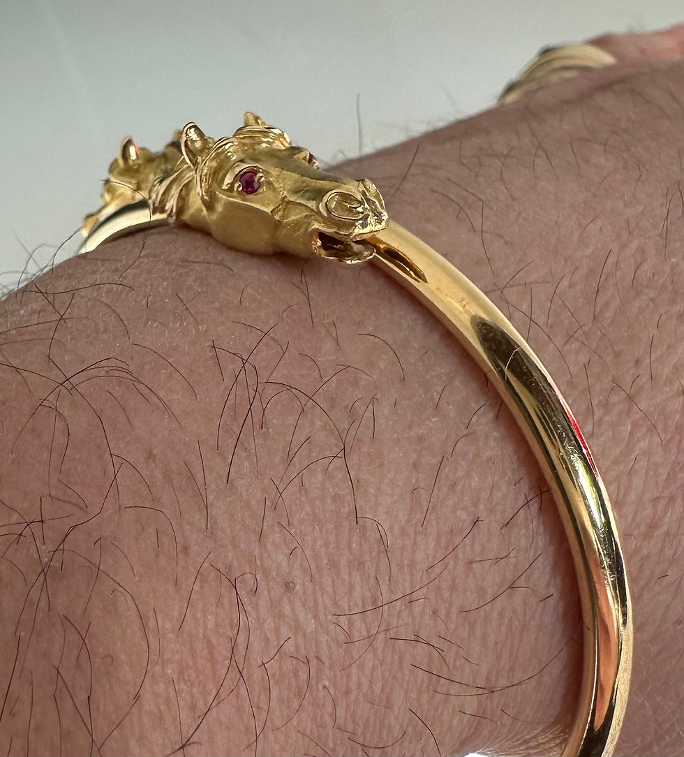 Thumbnail: Vintage 18k Double Horsehead Bangle