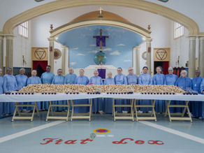Irmãs Samaritanas preparam a mesa para Ceia Simbólica