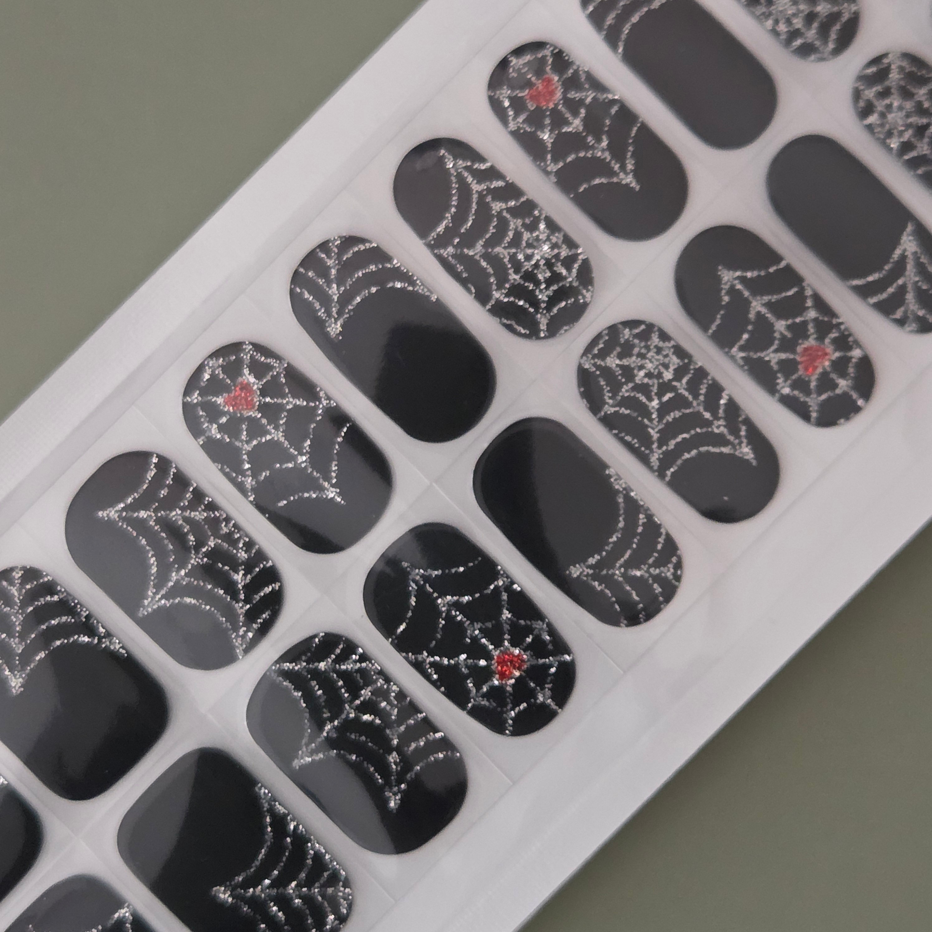 Glittering Web Nail Wraps