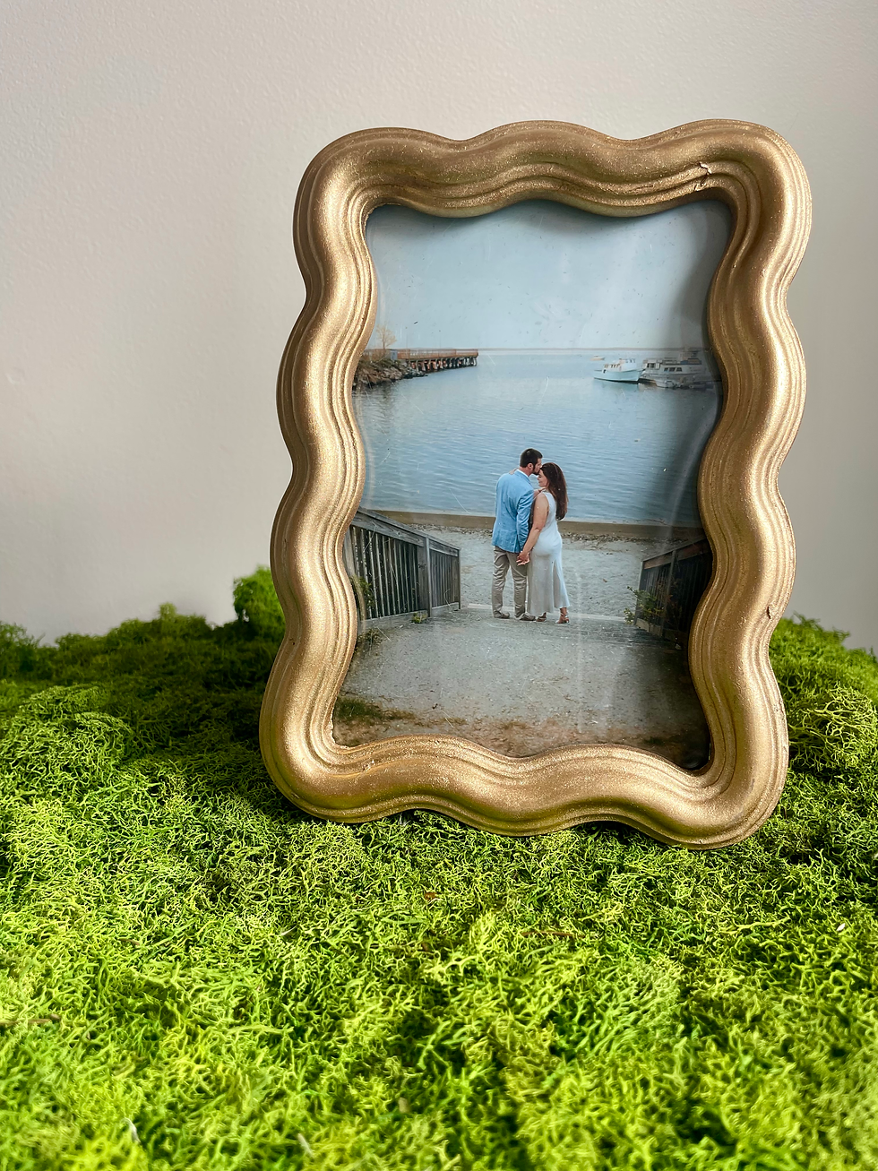 Thumbnail: Frames (5'x 7' & 4' x 6') Assorted (Multiples available)