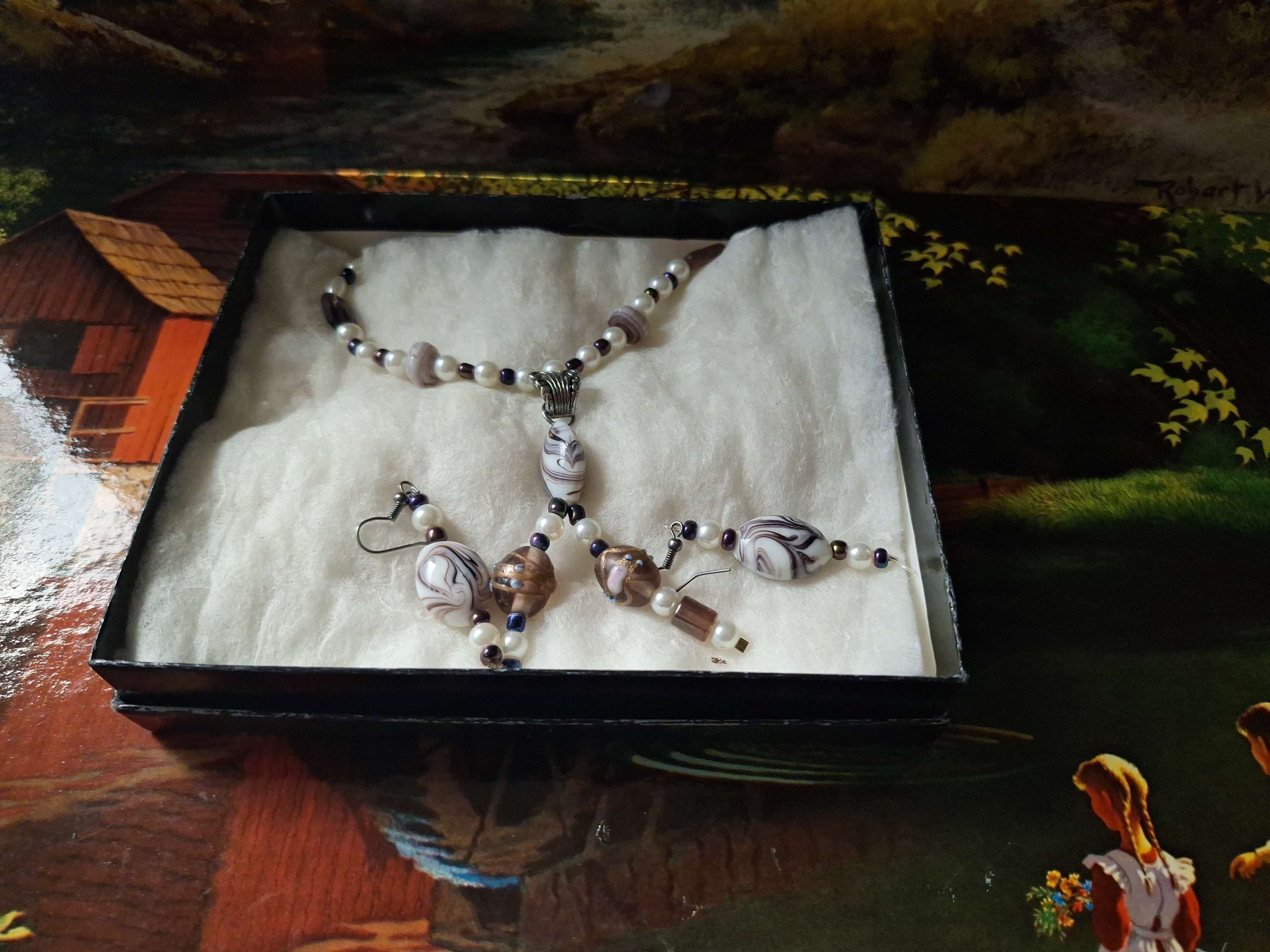 Purple and white beads necklace and earrings 