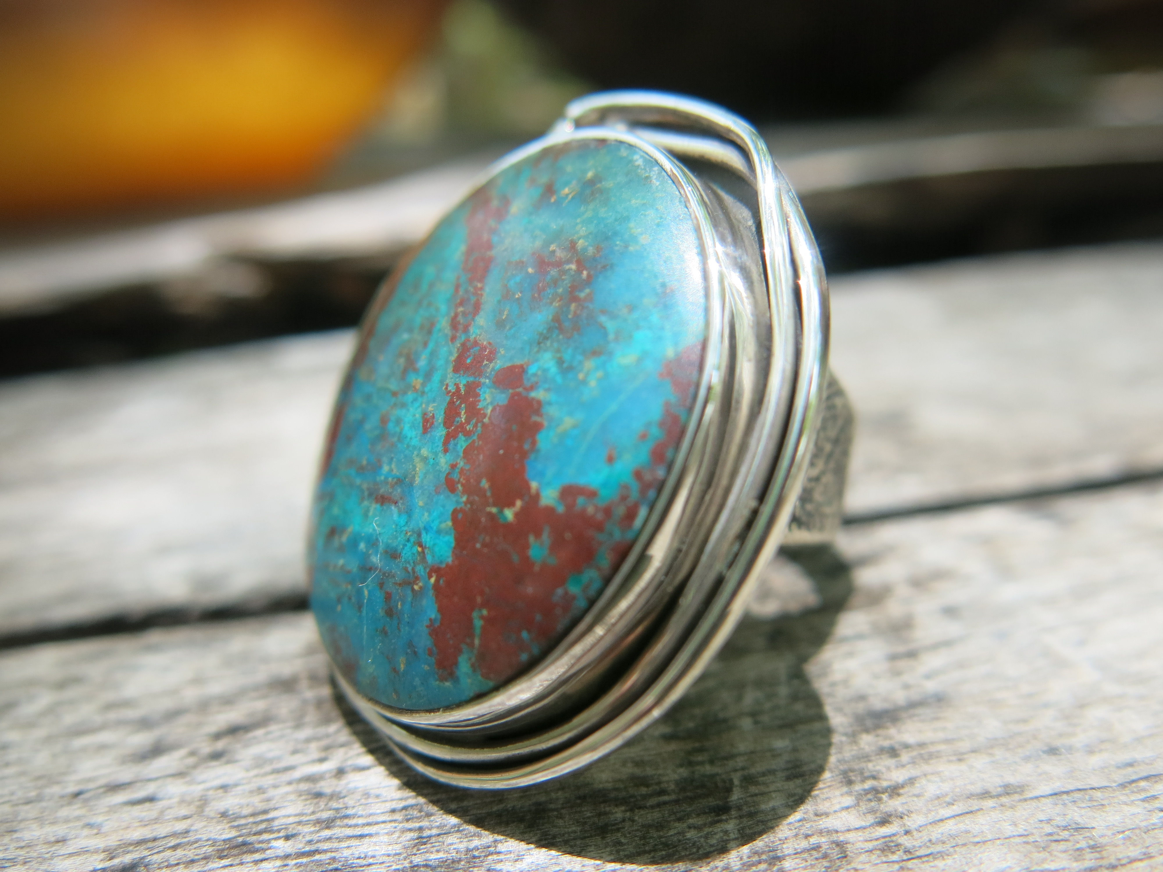 Round Sonora Sunrise ring with textured band 1