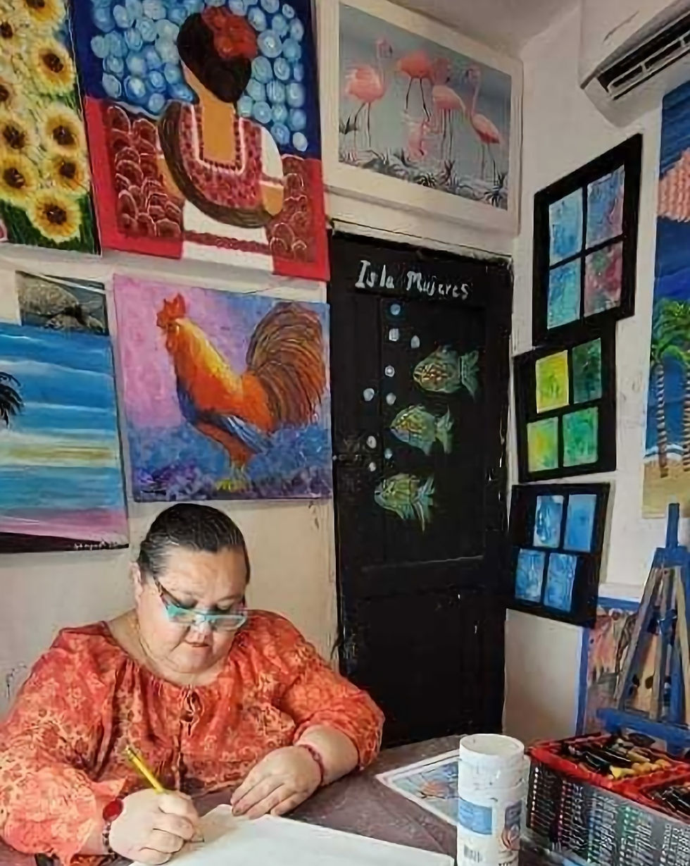 isla mujeres local artist yadis de la torre working
