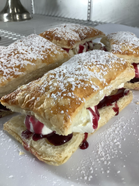 Dessert2 (Raspberry Cream Puff).HEIC