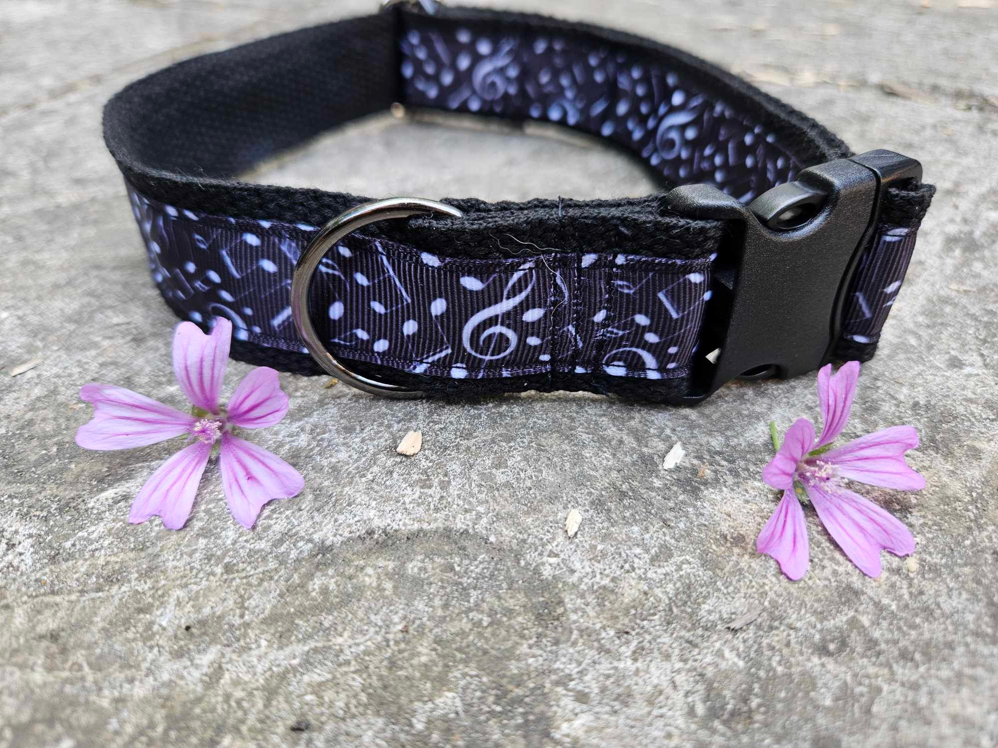 collier chien notes de musique