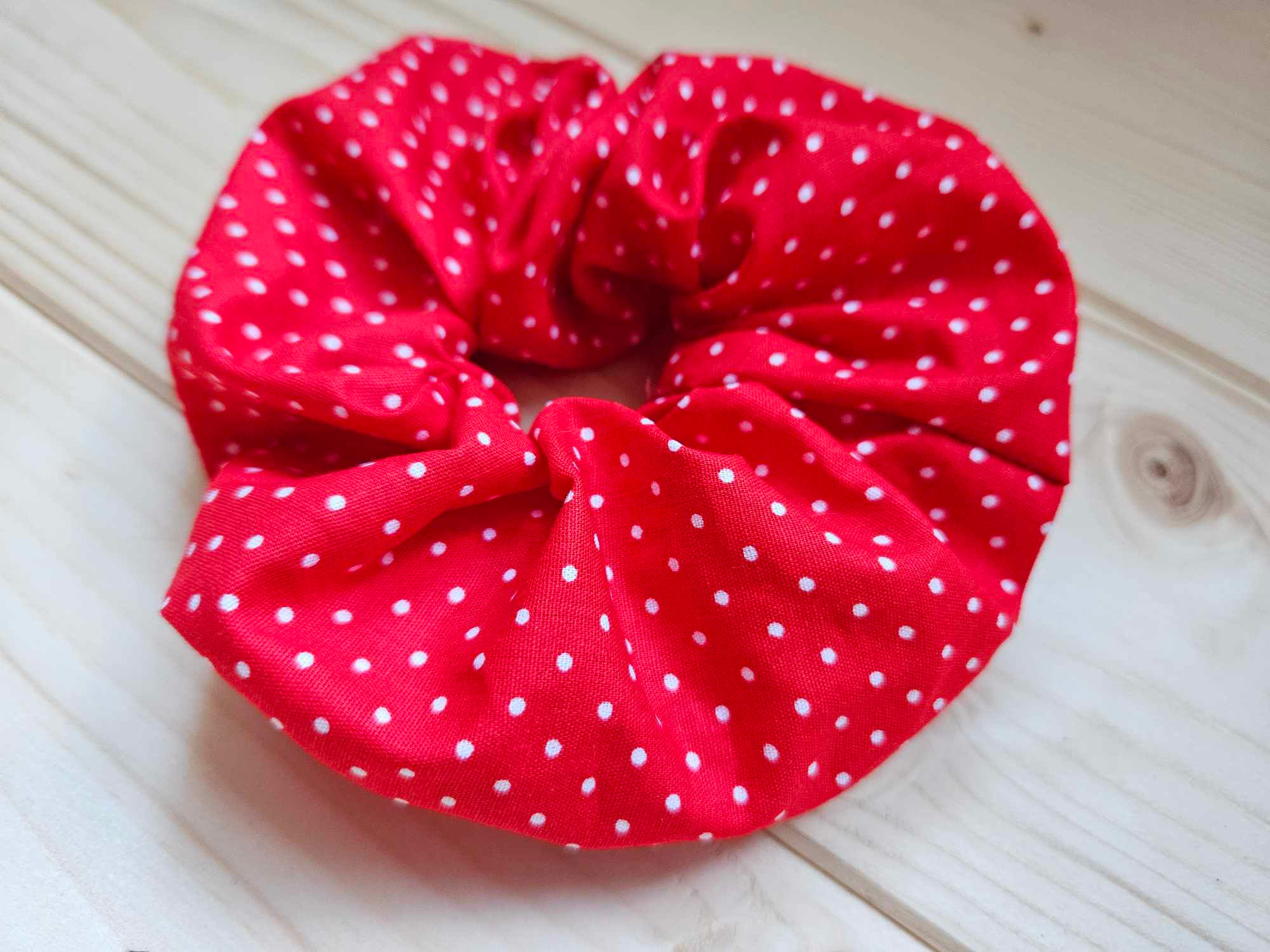 Chouchou cachette à pois