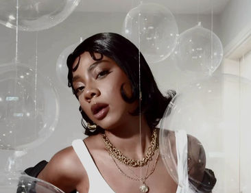 Rap, feminismo e ativismo negro: disputas de imaginário na mídia e na música - AJULIACOSTA feat. Maria de Lourdes Motter