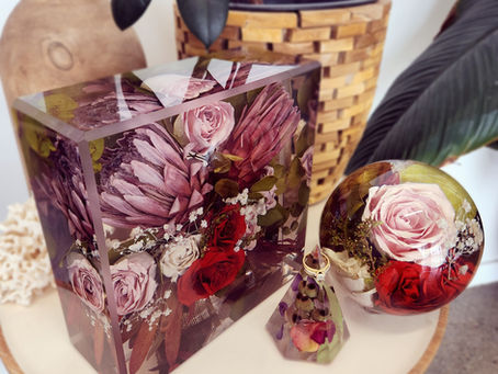 How Resin Art Preserves the Beauty of Your Most Precious Blooms