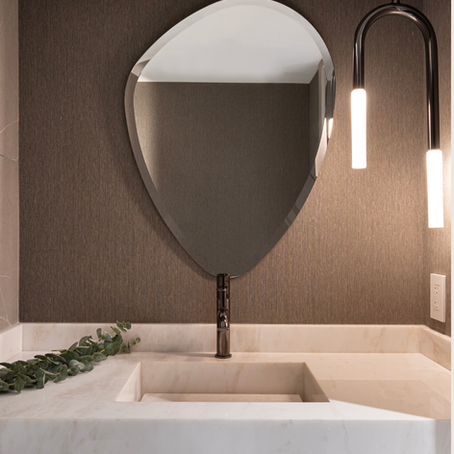 Bathrooms by Guimar Urbina INTERIORS 