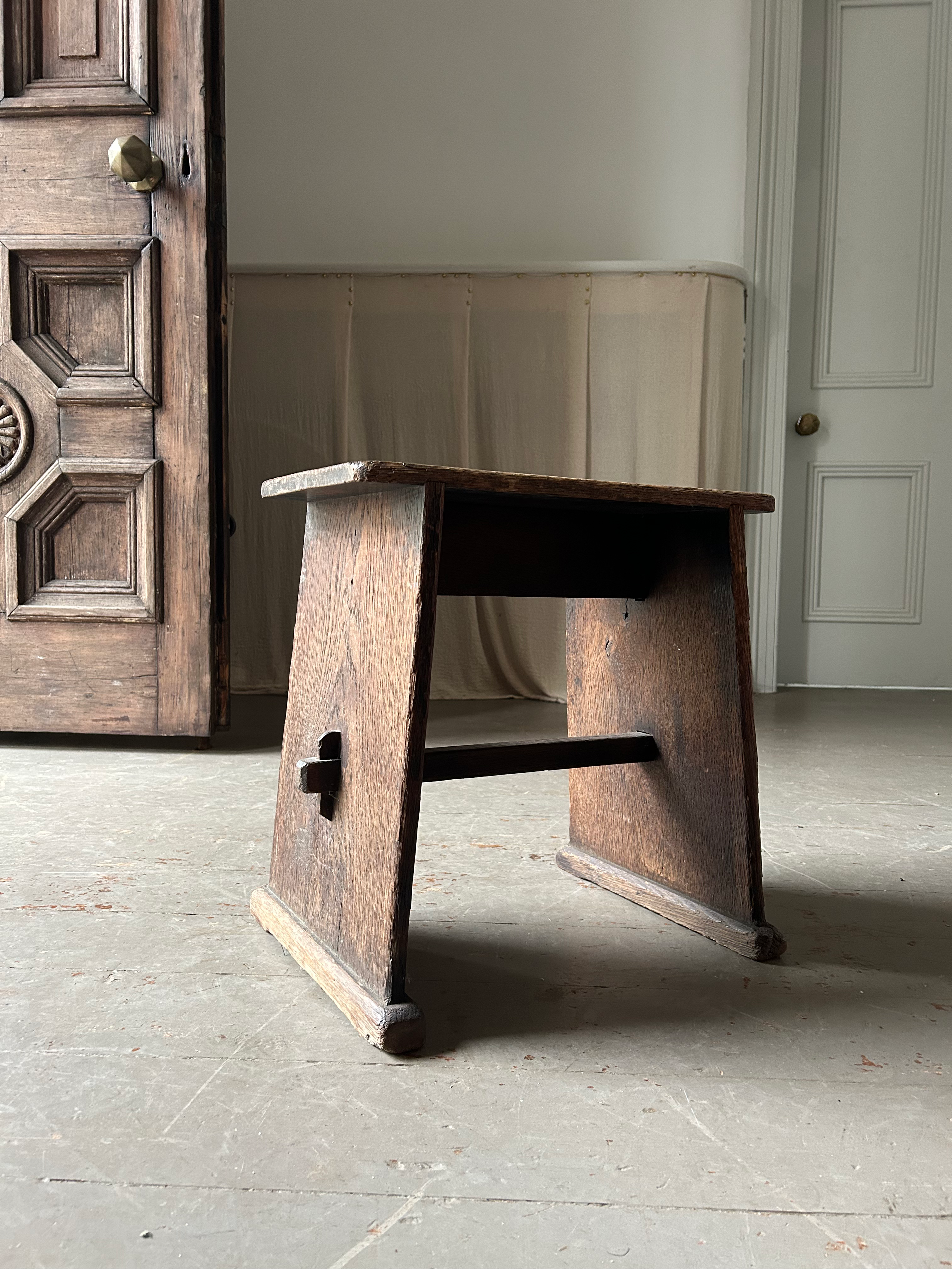 LATE 19th C ARTS AND CRAFTS BOARDED STOOL / TABLE IN OAK