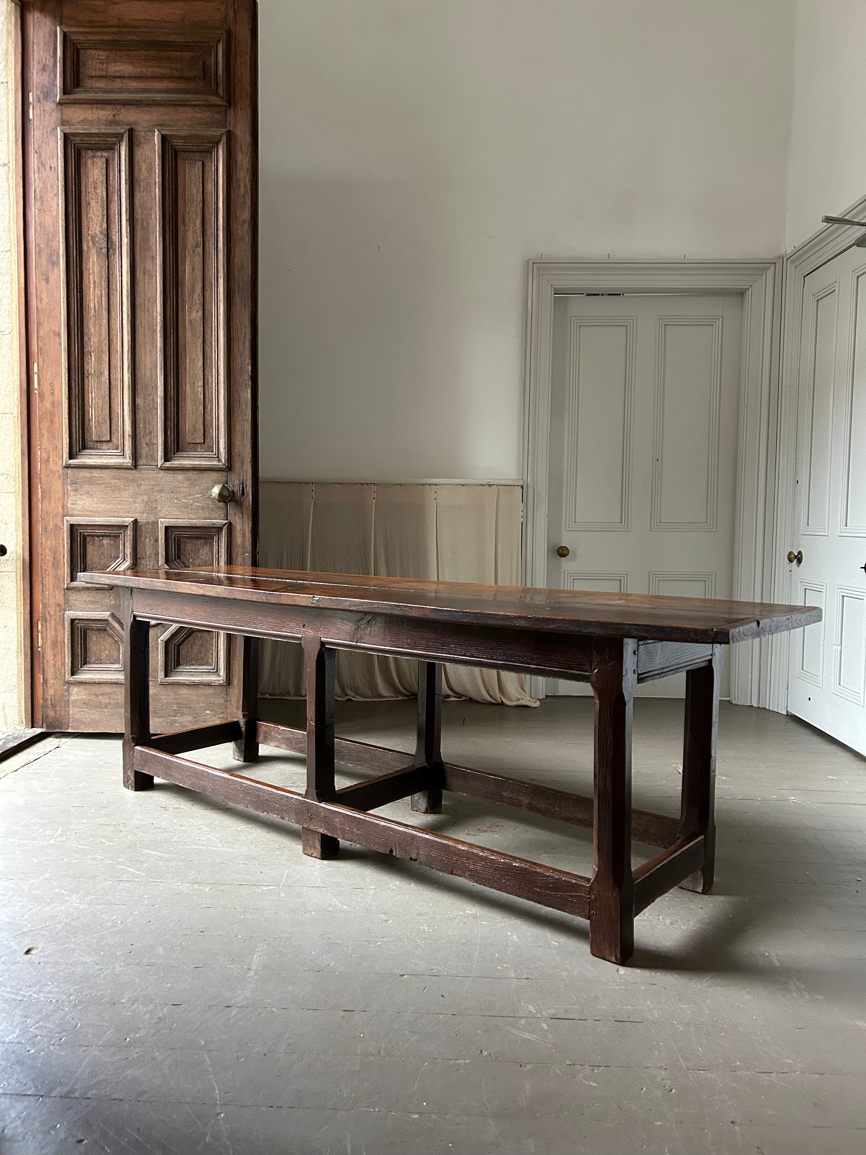 18TH CENTURY SIX LEG OAK SERVING TABLE