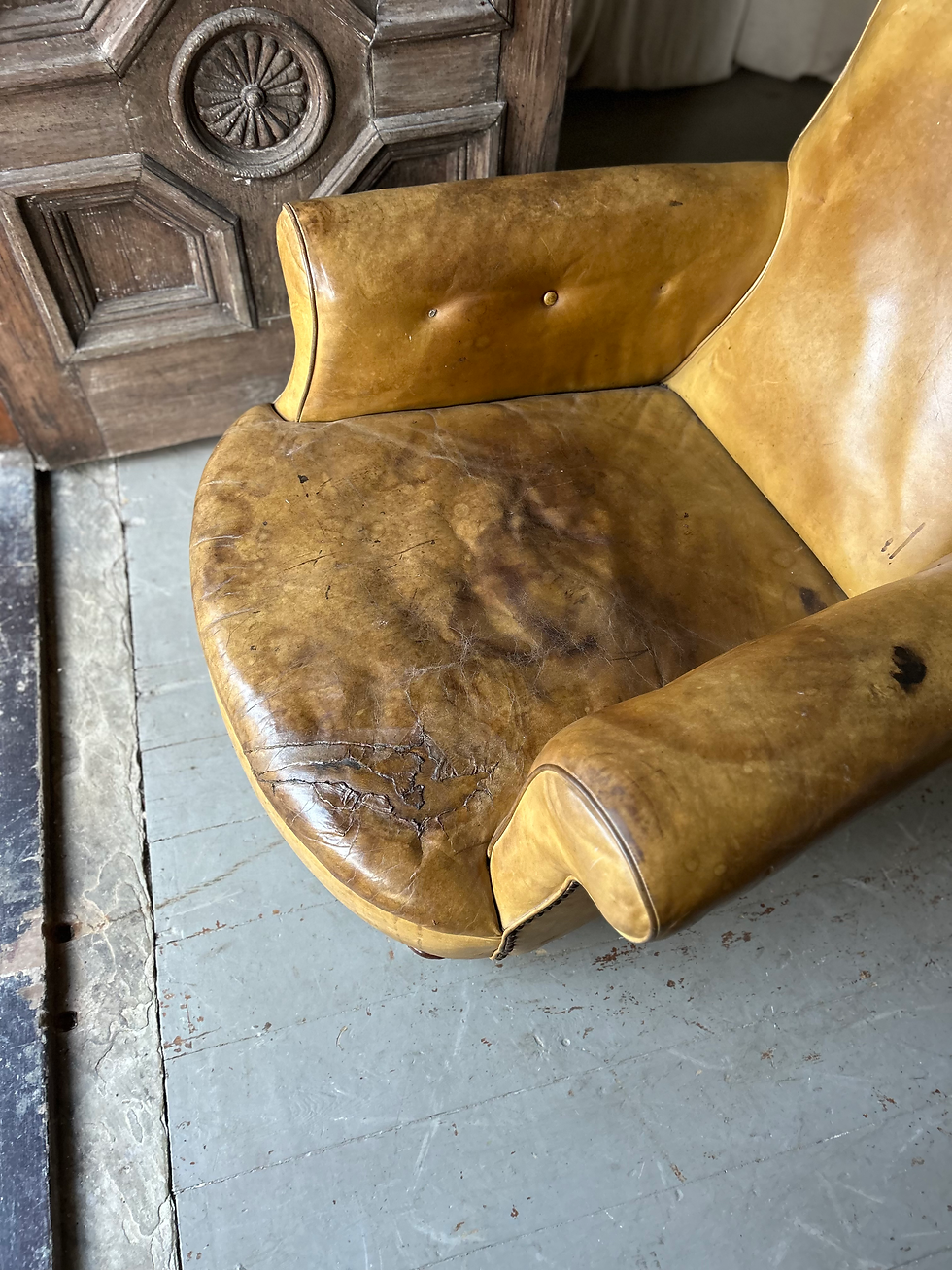 Thumbnail: PAIR OF VERY DEEP SEATED 19TH CENTURY ENGLISH CLUB CHAIRS