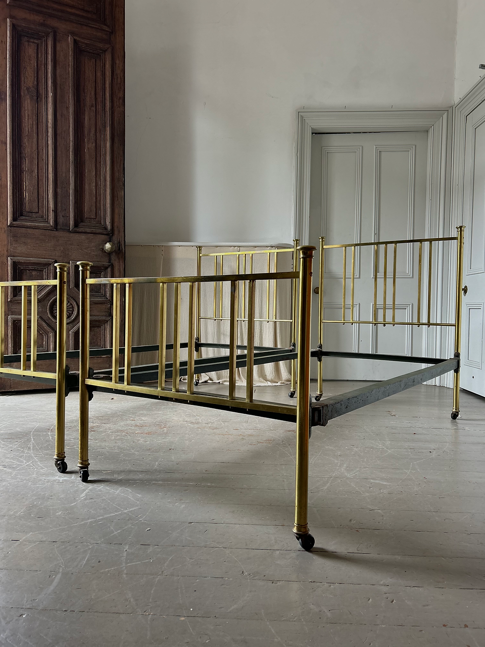 Thumbnail: HANDSOME EDWARDIAN PAIR OF SINGLE BRASS BEDS