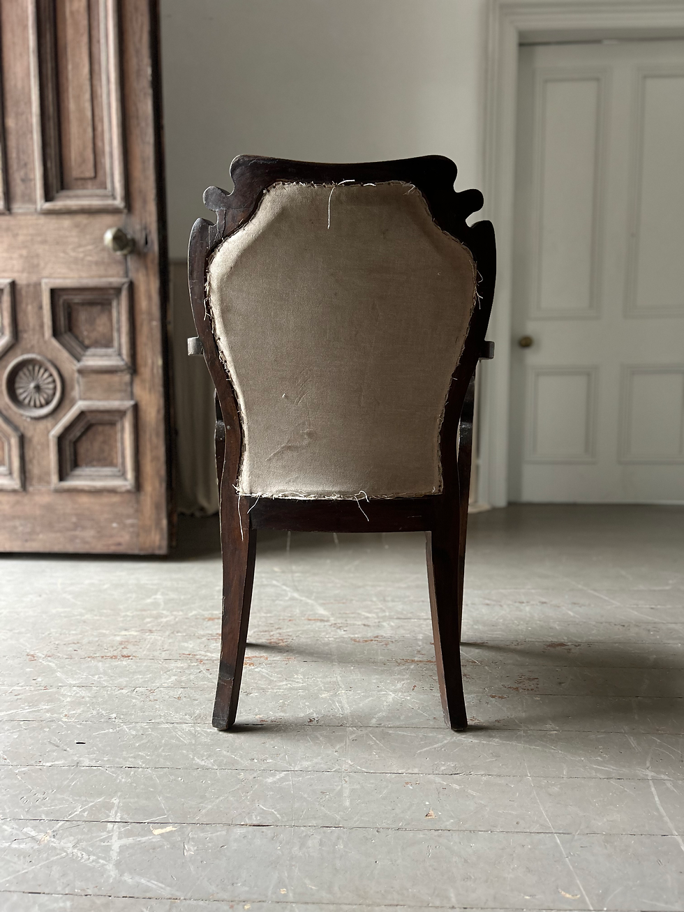 Thumbnail: 8 x BOMBAY BAROQUE SGABELLO CHAIRS IN THE MANNER OF LUTYENS