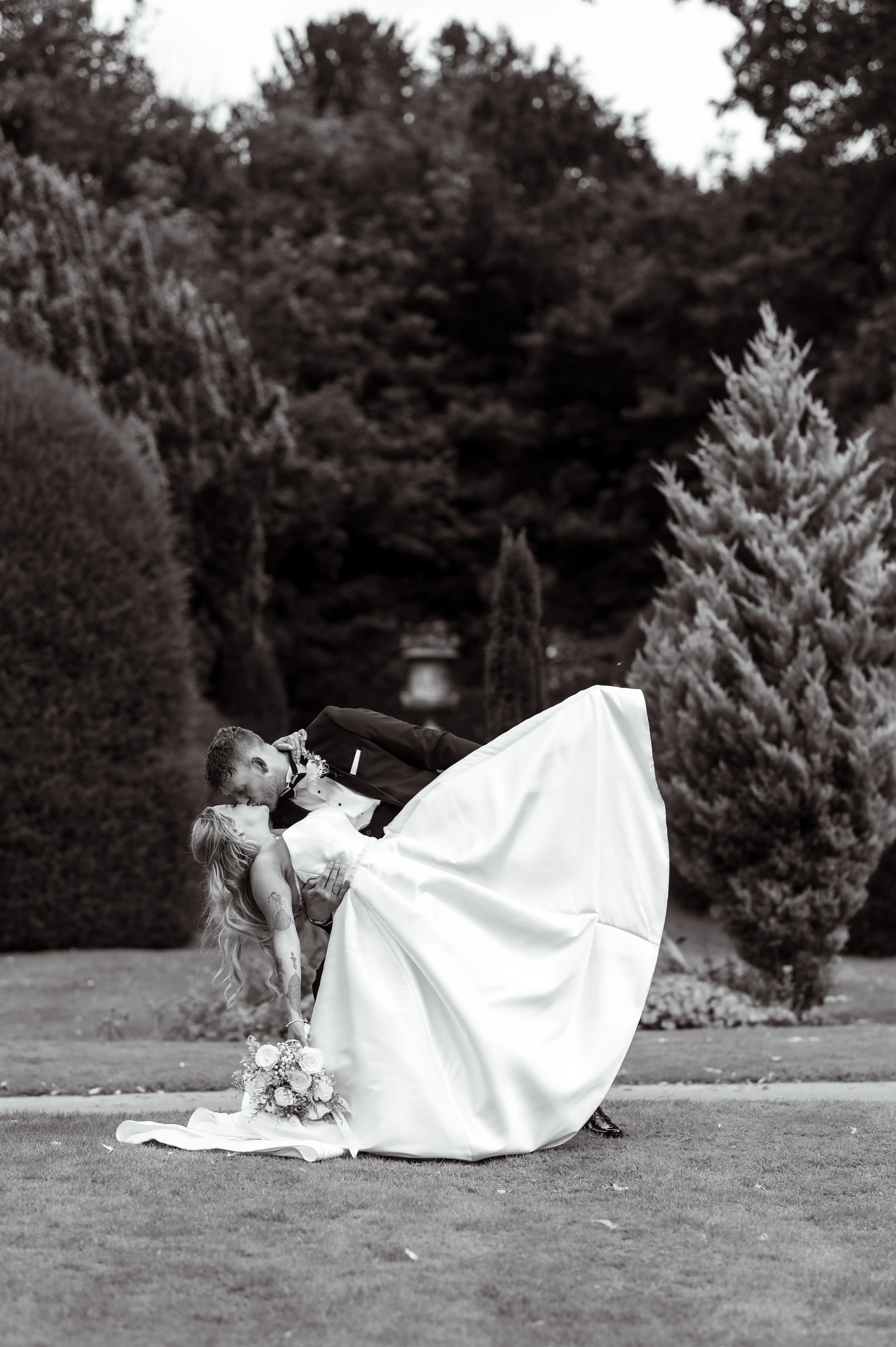 Broome park hotel couple portraits with dover media group 