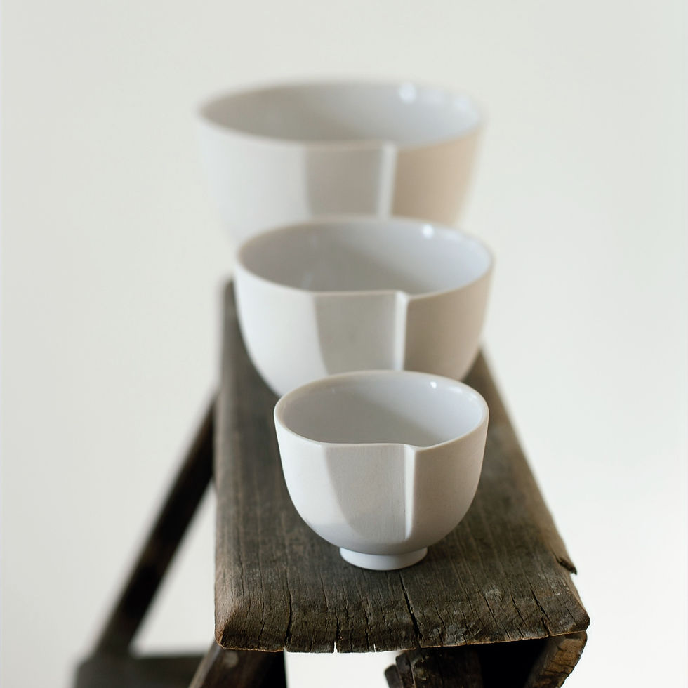 Thumbnail: Large Edge Bowl
