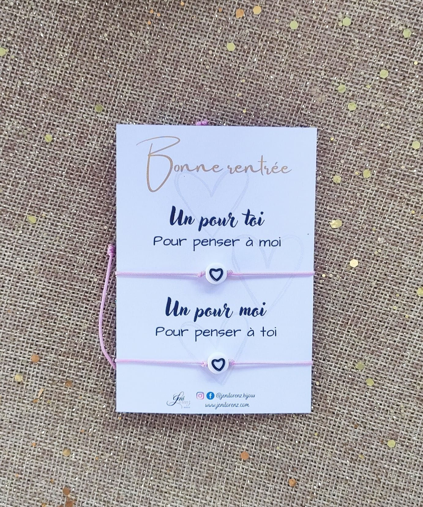 Deux Bracelets coeur avec carte Bonne rentrée