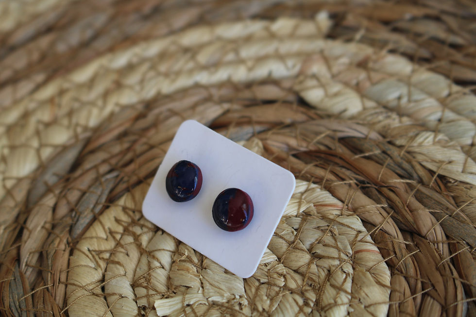 Puce marine et bordeaux