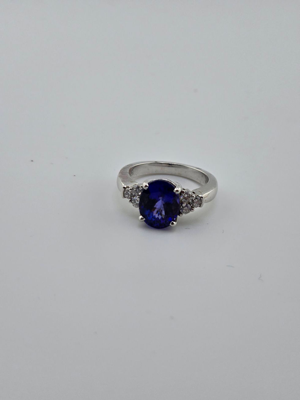 Thumbnail: 14K White Gold Ring with Round Diamonds and Oval Sapphire