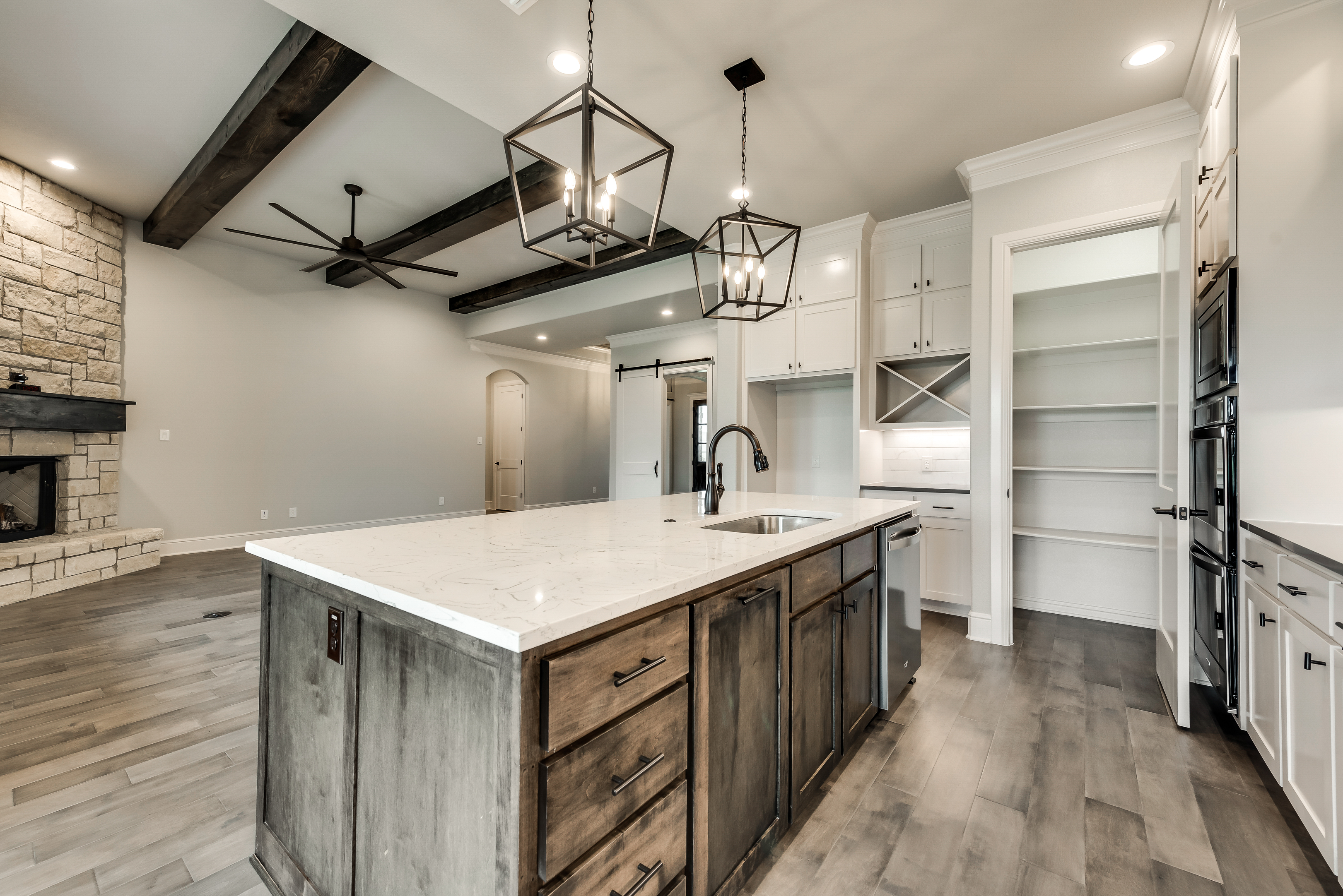 New Castle Builders Midlothian, Texas