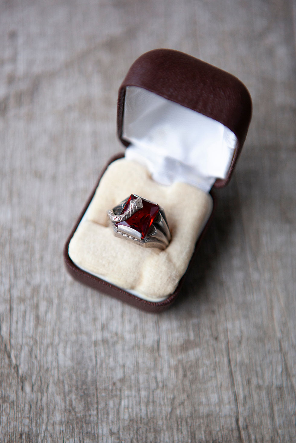 Thumbnail: Art Deco Snake Ring