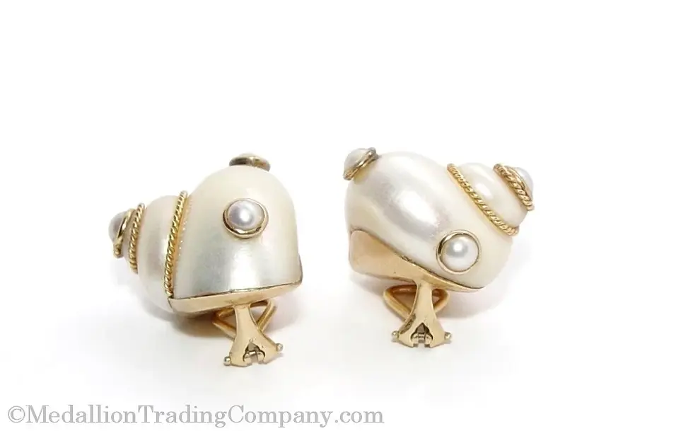 Thumbnail: 14k Yellow Gold Maz Turbo Shell Pearl Clip On Seashell Earrings