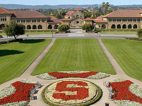 What High School Juniors Should Do This Summer Before College Applications Begin