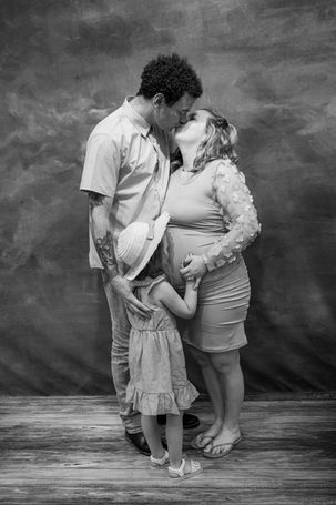 Maternity photographer Washington PA – AC Timeless Photography