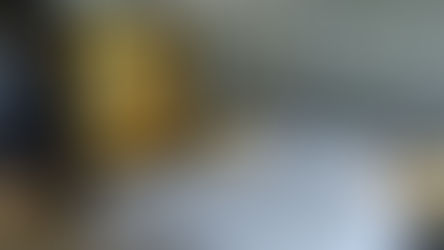 Clean interior and a tub in front of the windows! GREET IN 
 Kaohsiung hotel(Delux Double Room) + Sn