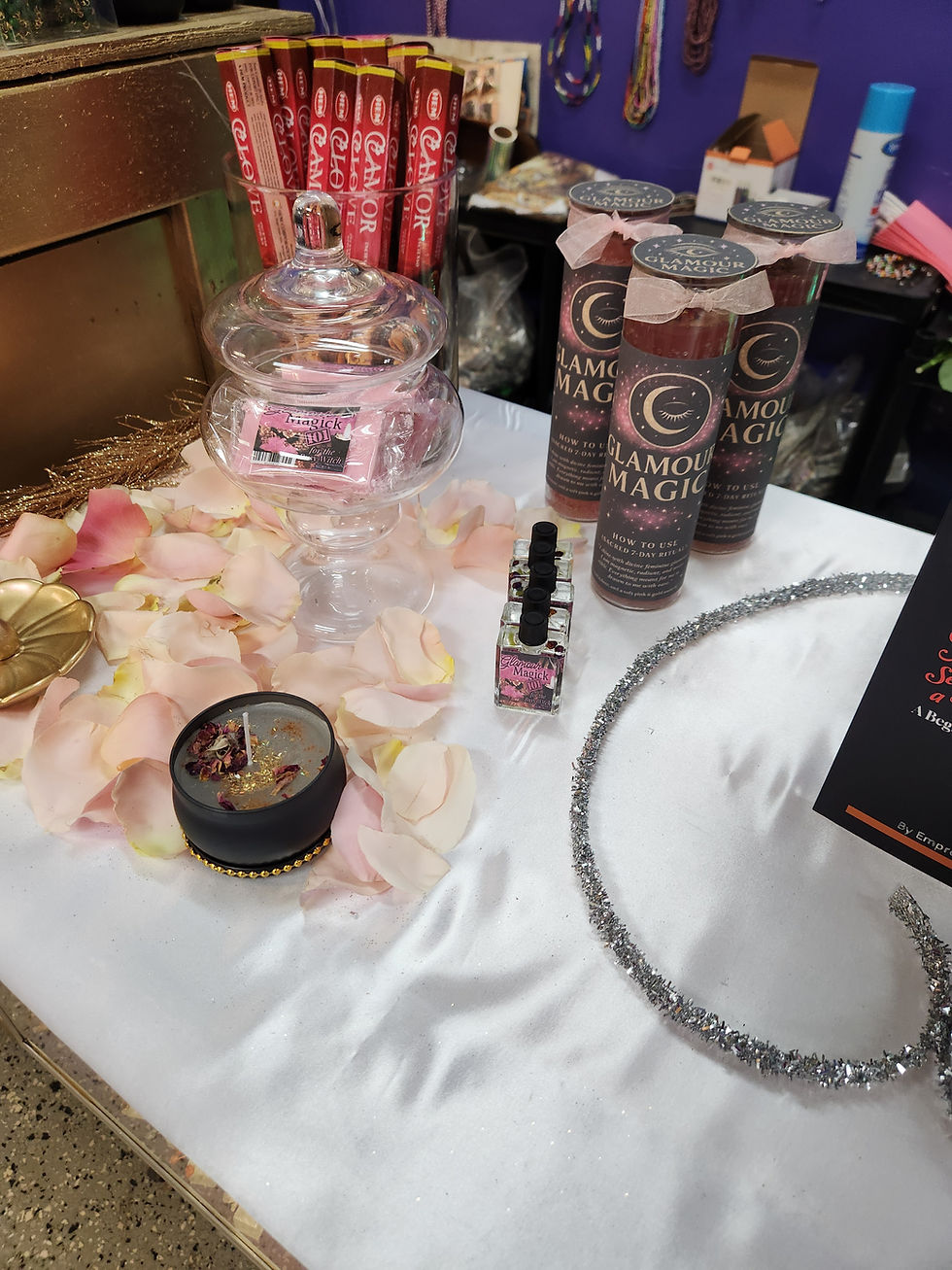 Thumbnail: Glamour Magic Kit by Elegua Botanica — a luxury ritual set crafted for confidence, attraction, self-love, and elevated spirit