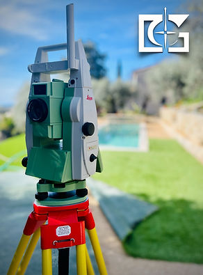 Relevé topographique station totale géomètre station tolale robotisée à Grasse (Alpes-Maritimes)