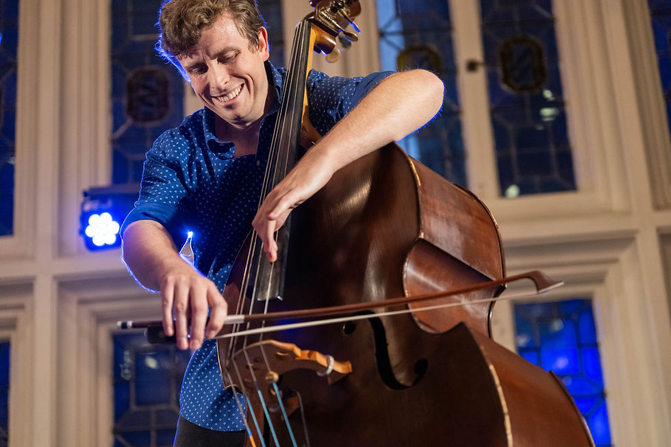 Jacob Warren, double bass