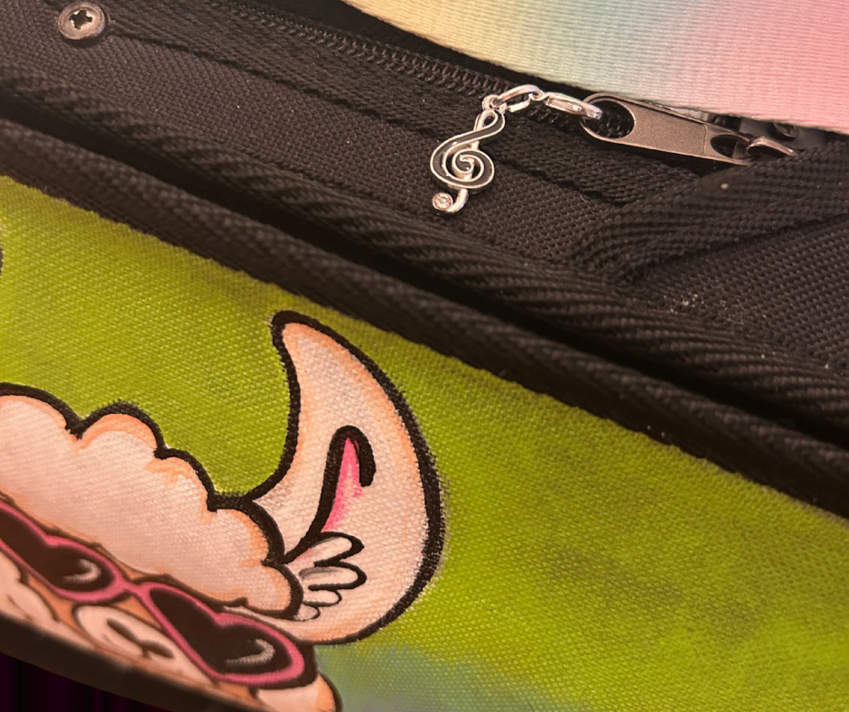 Thumbnail: Music Note Charm/Zipper Pull