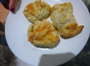 I made these on Friday using fresh spinach and garlic and cheese