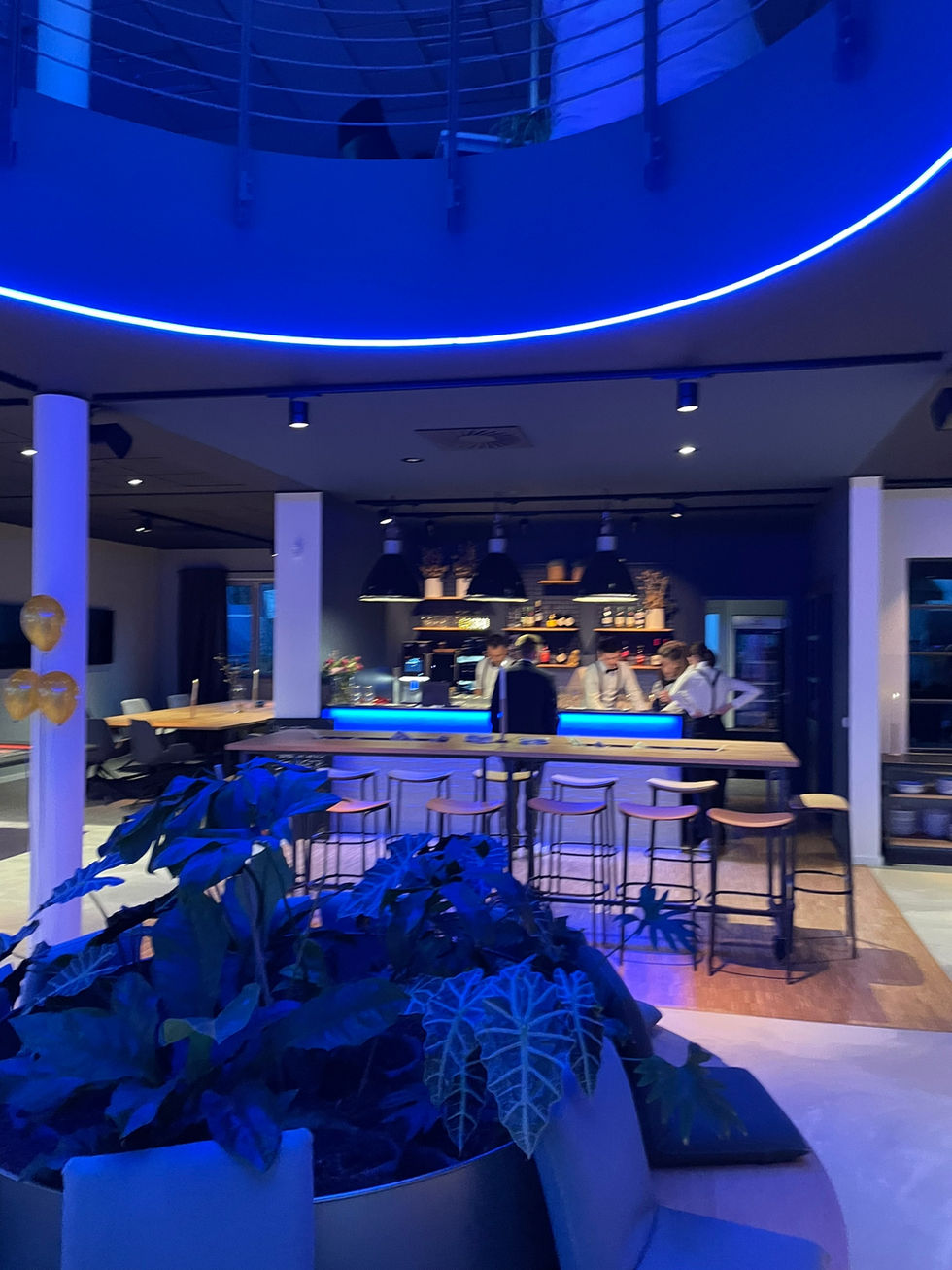 Exit Catering aus Detmold setzt die Vision unseres Kunden für einen aufregenden 'Poker Abend' um. Um das Ambiente zu perfektionieren, präsentierte unser Team ein Flying-Buffet mit edlen Fingerfood-Variationen.