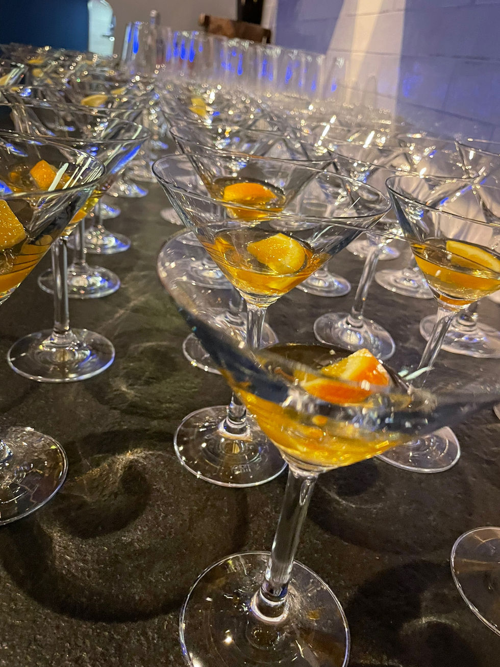 Exit Catering aus Detmold setzt die Vision unseres Kunden für einen aufregenden 'Poker Abend' um. Um das Ambiente zu perfektionieren, präsentierte unser Team ein Flying-Buffet mit edlen Fingerfood-Variationen.