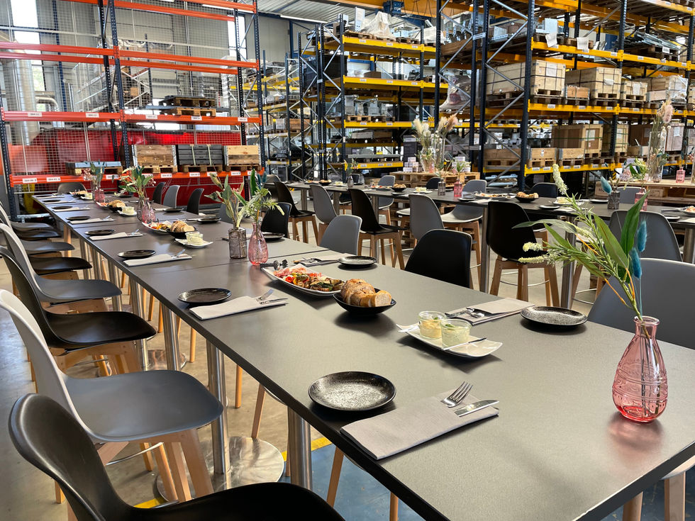 Exklusive Speisen und Getränke von Exit Catering für eine Firmenveranstaltung.