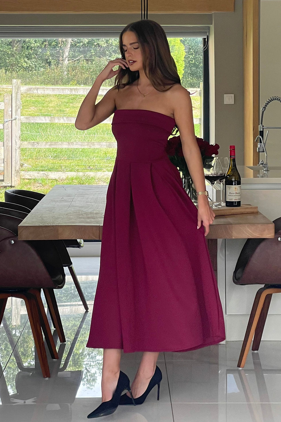 Thumbnail: Danni Strapless Midi Dress Wine