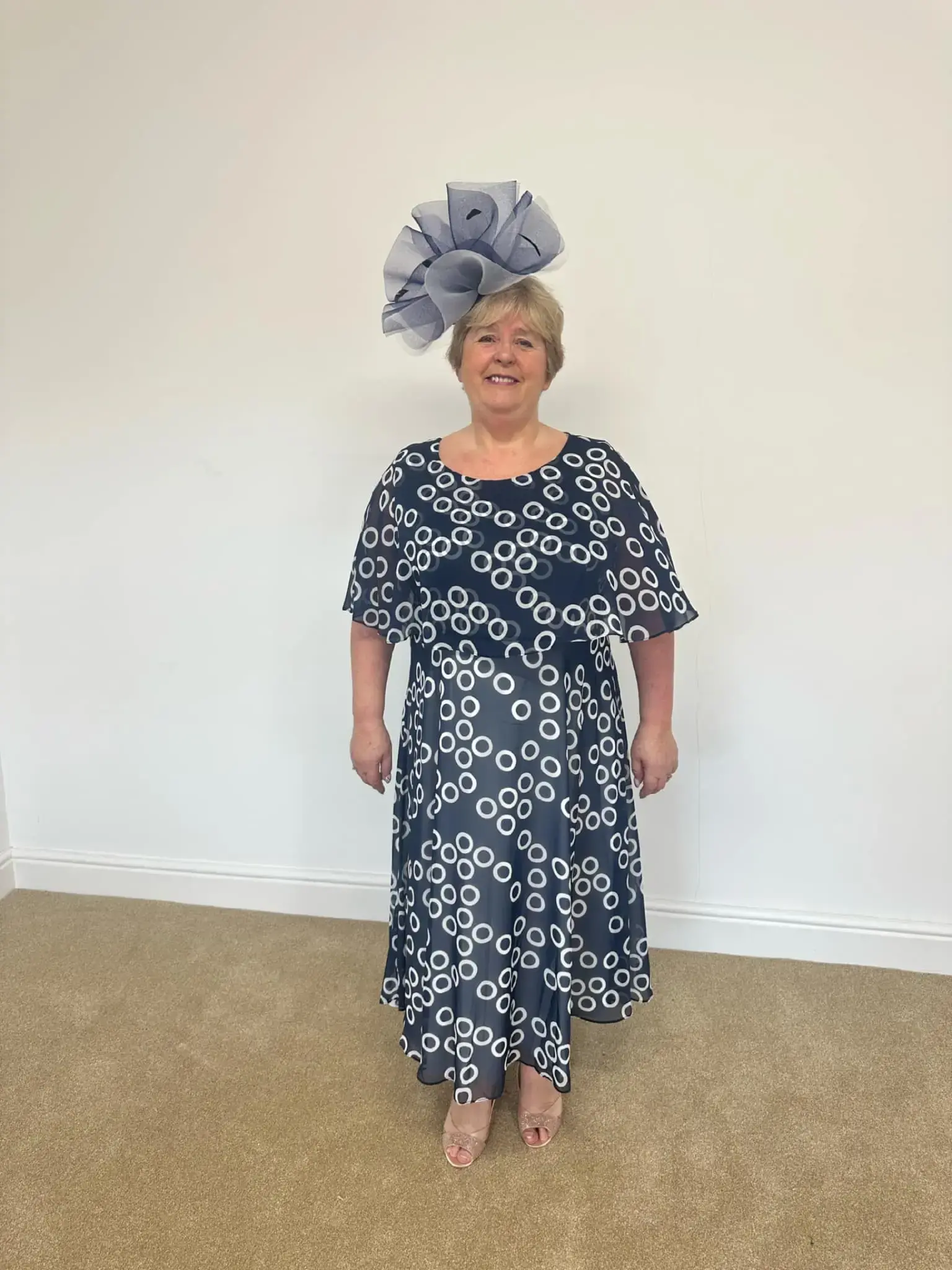 Lizabella Navy Circles Dress Size 22